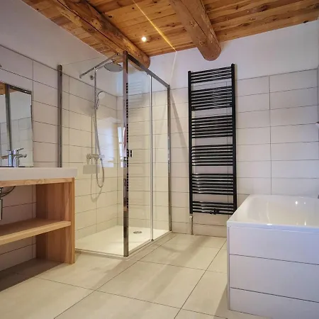 Sejour Champetre : Magnifique Ferme Rehabilitee Avec Piscine, Terrasses Et Confort Moderne A St Etienne Lardeyrol - Fr-1-582-389 Saint-Etienne-Lardeyrol